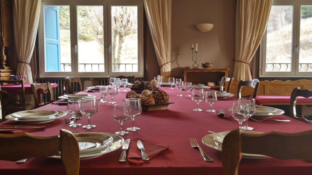 Mouli Del Riu Bed & Breakfast Saint-Pierre-dels-Forcats Exterior photo
